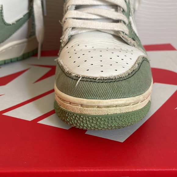 Nike Women’s Dunk Hi 1985 - Picture 5 of 10